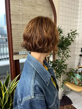 ショート カラー パーマ ボブパーマ/パーマ ウルフパーマのヘアスタイル