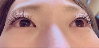 マツエク・マツパ 高橋 春菜のヘアスタイル