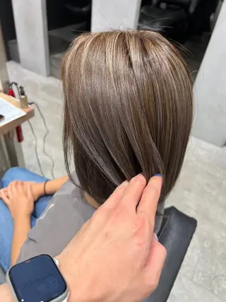 ショート カラー 一樹ハイトーン/ブリ ーチ/透明感カラーのヘアスタイル