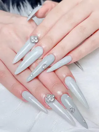ネイル 🎀M nails✨ ビューティーのネイルデザイン