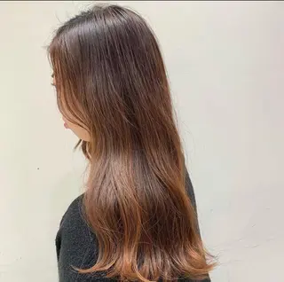 ロング T Ayaのヘアスタイル