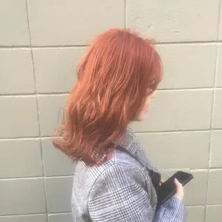 セミロング カラー しのはら まどかのヘアスタイル