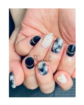 ネイル Riziel 💅のネイルデザイン
