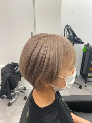 ショート カラー Nail &Beauty by UNO伊勢原所属・COCO .のヘアスタイル