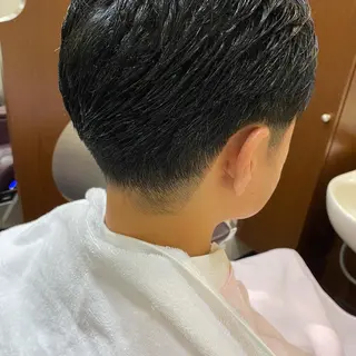 メンズ 銀座マツナガ 八重洲店所属・牧野 優太のヘアスタイル