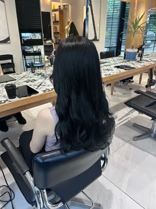 カラー miko🪽地毛風/ ハイトーン/レイヤーのヘアスタイル