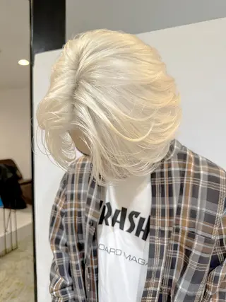 カラー メンズ ハイトーン/デザイン カラー／悠斗のヘアスタイル