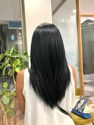 ロング 平松 里穗のヘアスタイル