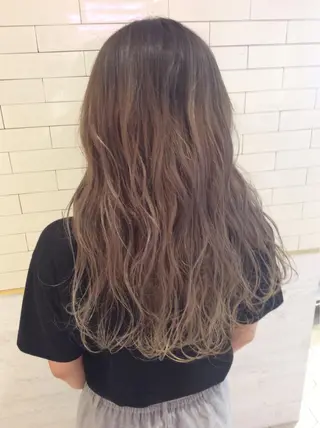 セミロング カラー レイヤーカット× 髪質改善たもりのヘアスタイル