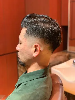 ショート パーマ メンズ 砂川 すながわのヘアスタイル