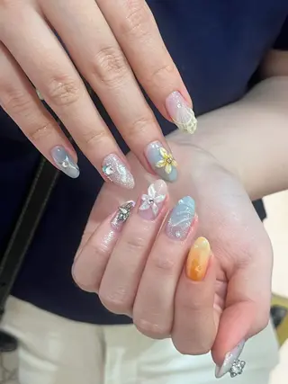 ネイル ココ🤍🩵 EASENネイルのネイルデザイン
