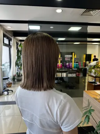 ミディアム 艶カラー/ベージュ カラー/tuburaのヘアスタイル
