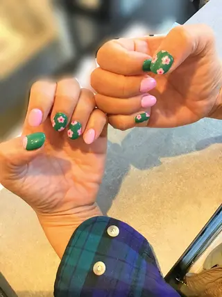 ネイル Nest 岩崎のネイルデザイン