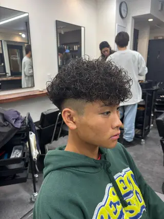 パーマ メンズ スパイキーパーマ 柏NO1 藤本葉のヘアスタイル
