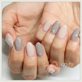 ミディアム ネイルN-STYLE スタッフのネイルデザイン