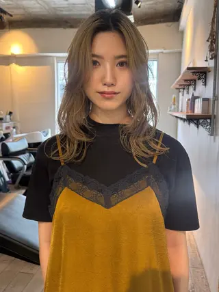 カラー HIKARIS 長澤彩のヘアスタイル