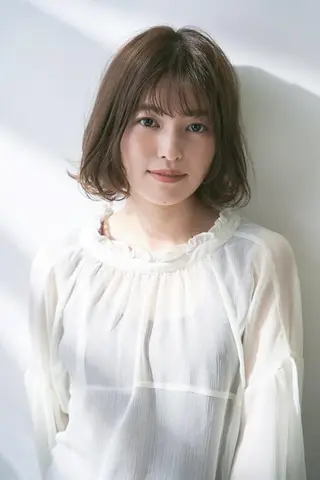 ミディアム 🎨インナーカラー が得意👍新垣⚜️のヘアスタイル