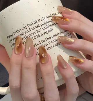 ネイル iNEKO所属・Lee Leeのネイルデザイン