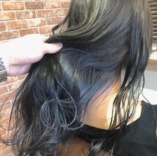 ロング カラー ブルームーン所属・モリタ ミツキのヘアスタイル