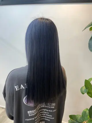 ロング カラー KOTOMI .のヘアスタイル