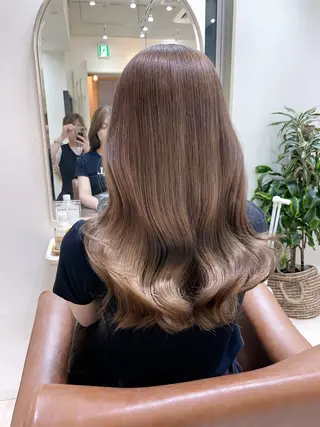 ロング カラー 村山 茉衣のヘアスタイル