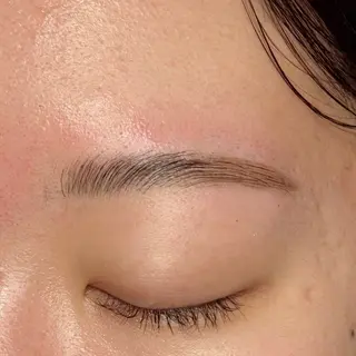 アイブロウ 𝐫𝐚𝐢 𝐧𝐚𝐢𝐥の眉毛・アイブロウイメージ