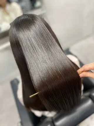 セミロング 艶髪/縮毛矯正 🫧辻野海羽のヘアスタイル