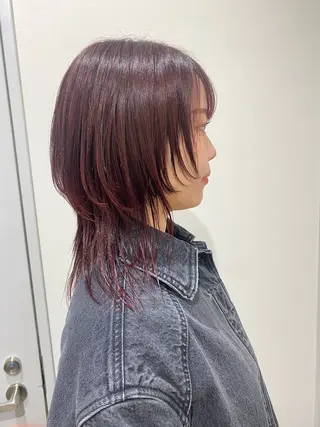 セミロング イシザワ ユミのヘアスタイル