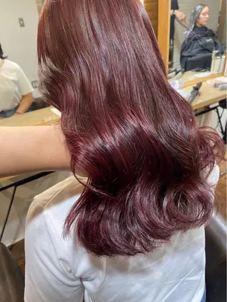 ロング カラー 袴田 菜緒のヘアスタイル