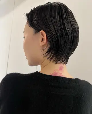 ショート 加藤木麻彩 NEROのヘアスタイル