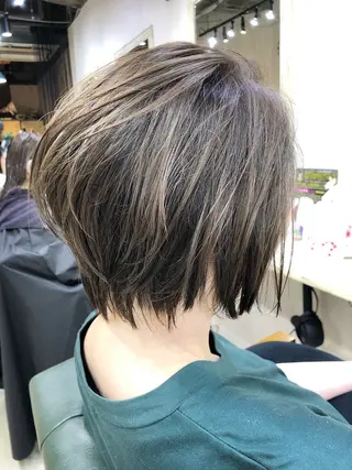 ショート 安部 美絵のヘアスタイル