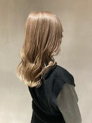 セミロング ボブ/透明感カラー /坂口恵梨子のヘアスタイル