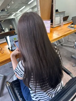 ロング 池袋🫧mio🫧 透明感ワンカラー🫧のヘアスタイル