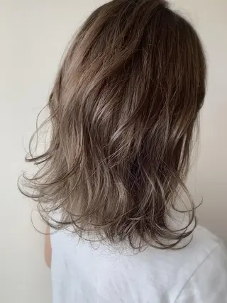 ミディアム カラー トップスタイリスト 💙藤原 純のヘアスタイル