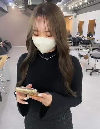 ロング カラー ミルクティーベージュ ❤︎レイヤー　MIAのヘアスタイル