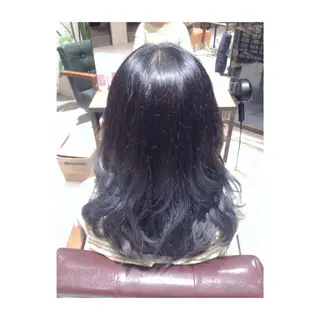 ミディアム セミロング ロング カラー アオガミ （前髪顔周りカット）のヘアスタイル