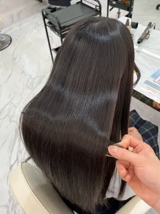 ロング 髪質改善縮毛矯正🫧 村上蒼生のヘアスタイル