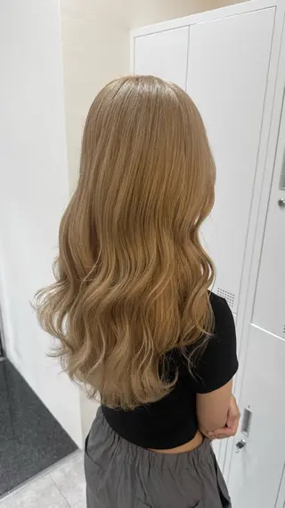 ロング Defi所属・リカ カラーモデル募集のヘアスタイル