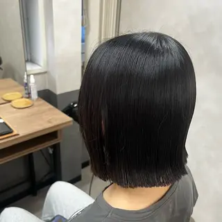 ショート 岡野 綾のヘアスタイル