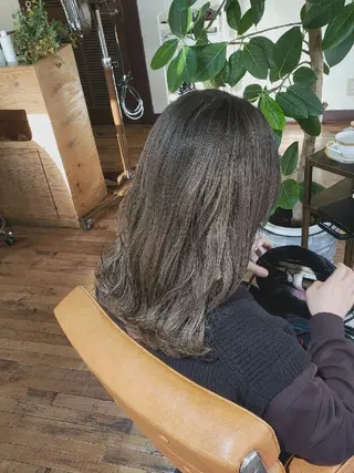 ミディアム カラー 神谷 涼のヘアスタイル