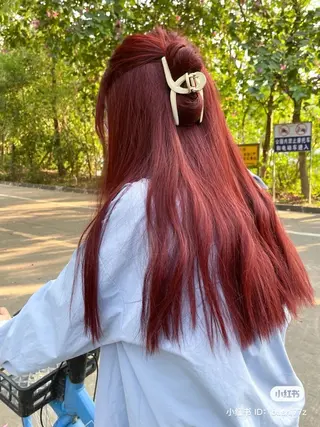 ロング カラー トレンド暖色ヘア🍒 miu🍒のヘアスタイル