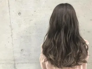 ロング カラー 大栗 佑也  髪質改善のヘアスタイル