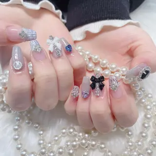 ネイル Go  Today シェアサロン 新宿Gratia店所属・杉山 栞のネイルデザイン