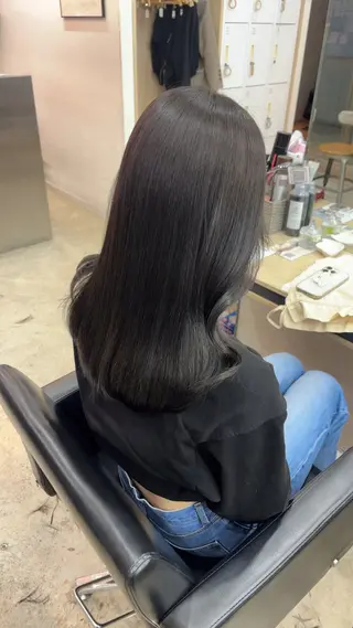 セミロング カラー 🪽髪質改善ストレー ト🤍美羽🤍のヘアスタイル