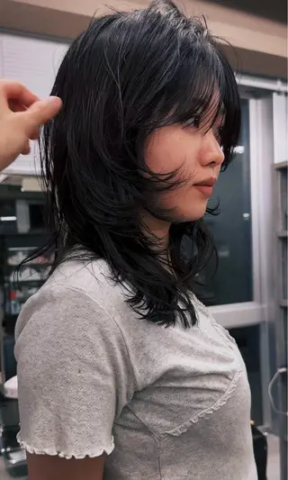 ミディアム 渡辺 良城のヘアスタイル