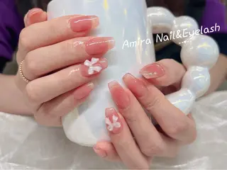 ネイル Amira アイラッシュのマツエク・マツパデザイン