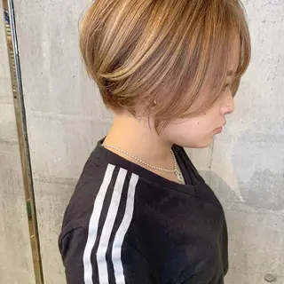 ショート カラー ﾊｲﾄｰﾝ/ｼｮｰﾄ 村上淳乃🐥のヘアスタイル