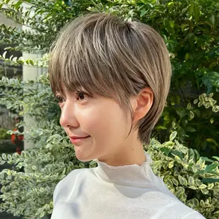 ショート mee.浦和店所属・浦和指名率No.1 ショート特化美容師のヘアスタイル