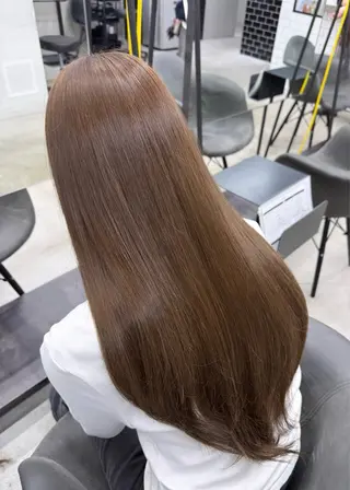 カラー 透明感カラー🩶 韓国レイヤー🩶結華のヘアスタイル