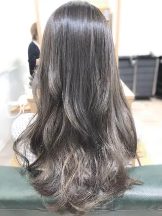 セミロング カラー 菊池 貢平のヘアスタイル